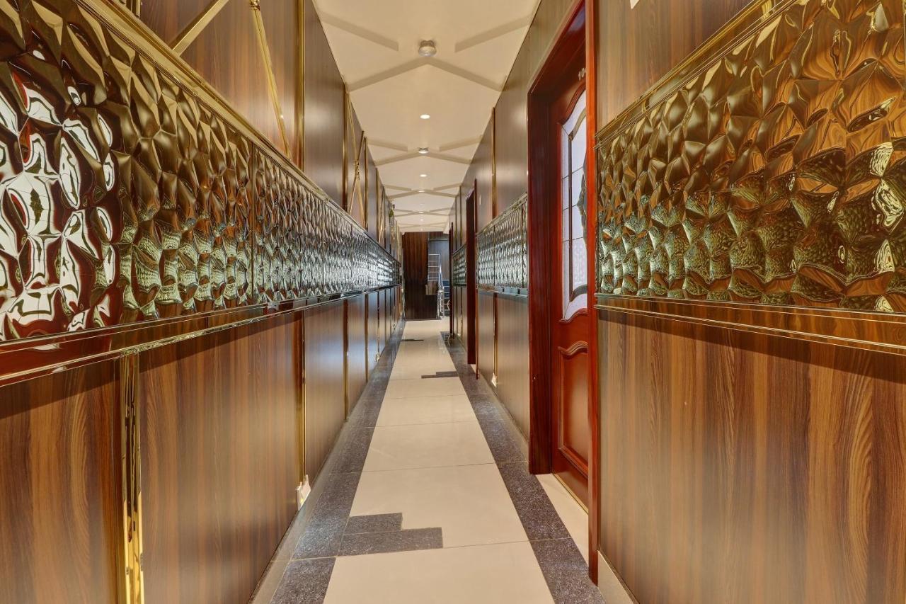 โอโย 24245 Dv เรซิเดนซี Hotel Bhadravati ภายนอก รูปภาพ